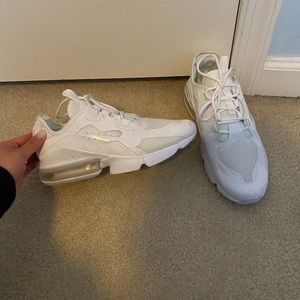 NWOT nike air max shoes